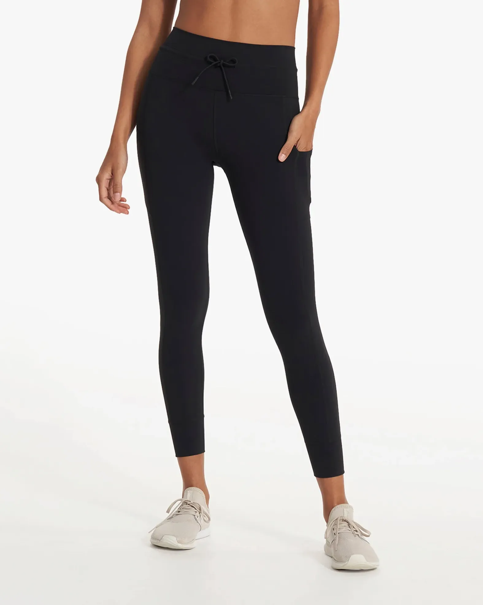 大注目ブランド!! ■vuori■ Daily Pocket Legging - Regular Vuori WOMEN'S Daily Pocket Legging BLACK